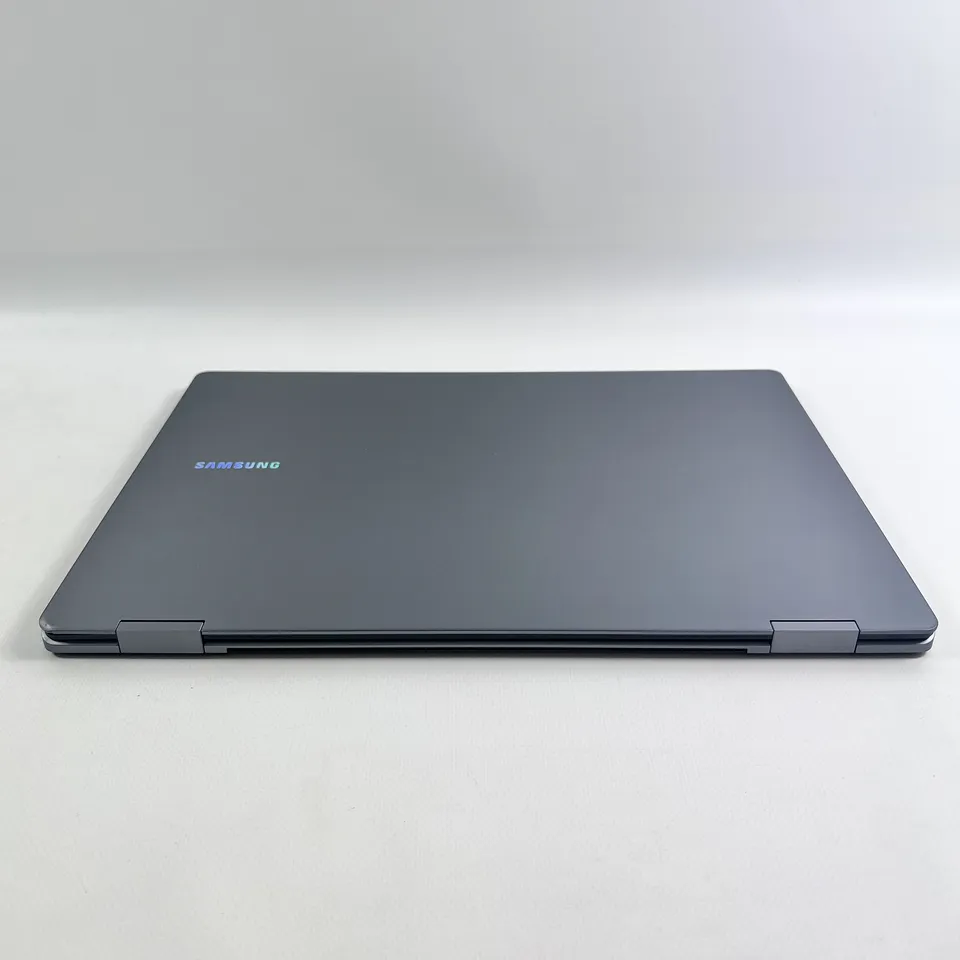 Samsung Galaxy Book5 Pro 360 16" — фото 4