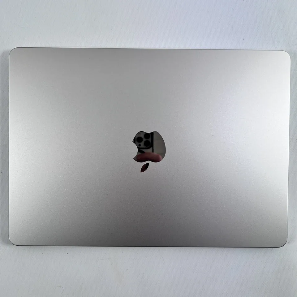 MacBook Air 13 2026 M5/24/1TB Starlight 10CPU 10GPU MDHD4 — фото 1