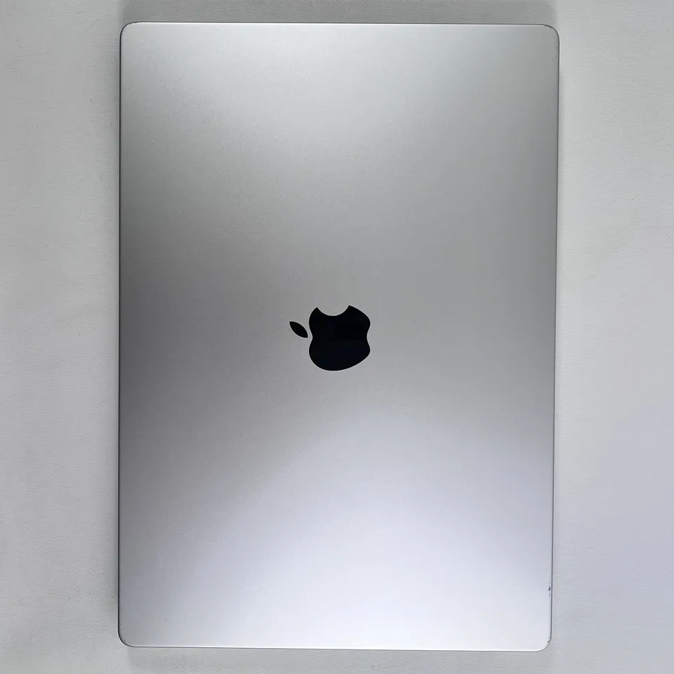 MacBook Pro 16 2021 M1 Max/64/1TB Silver 10 CPU 24 GPU, батарея 81% — фото 1