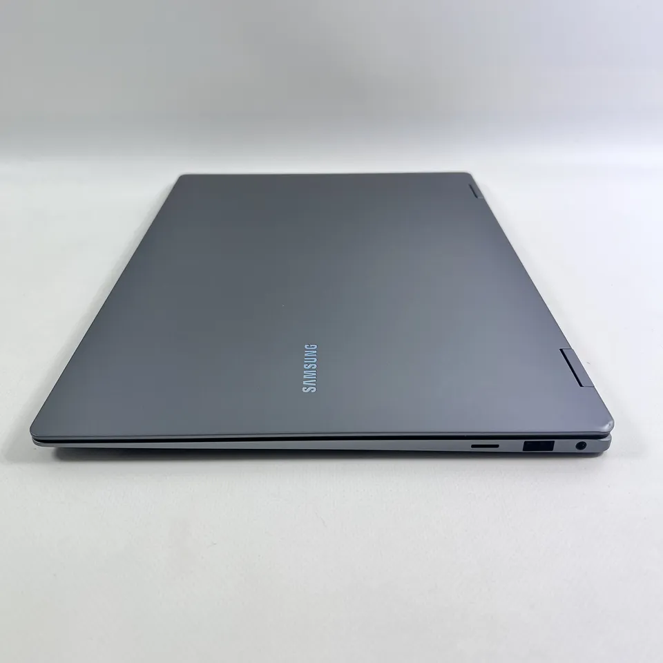 Samsung Galaxy Book5 Pro 360 16" — фото 5