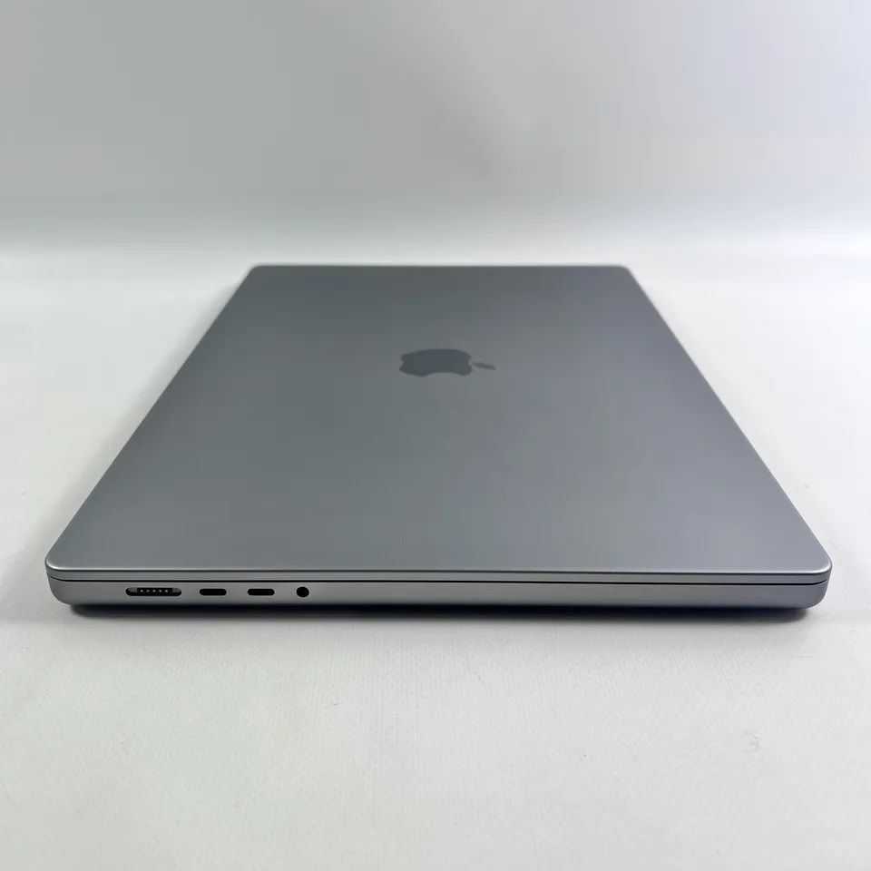 MacBook Pro 16 2021 M1 Max/64/1TB Space Gray 10 CPU 32 GPU — фото 3