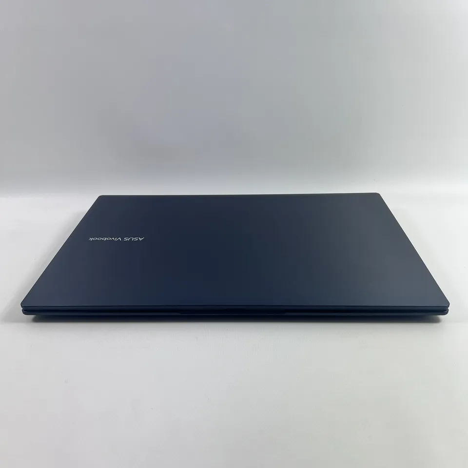 ASUS Vivobook 18 — фото 2