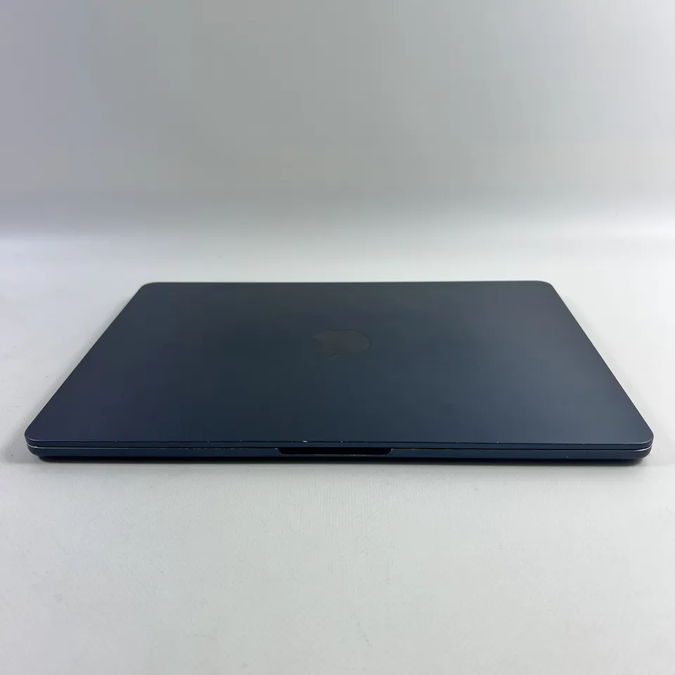 MacBook Air 13 2022 M2/24/1TB Midnight 8CPU 10GPU, батарея 87% — фото 2