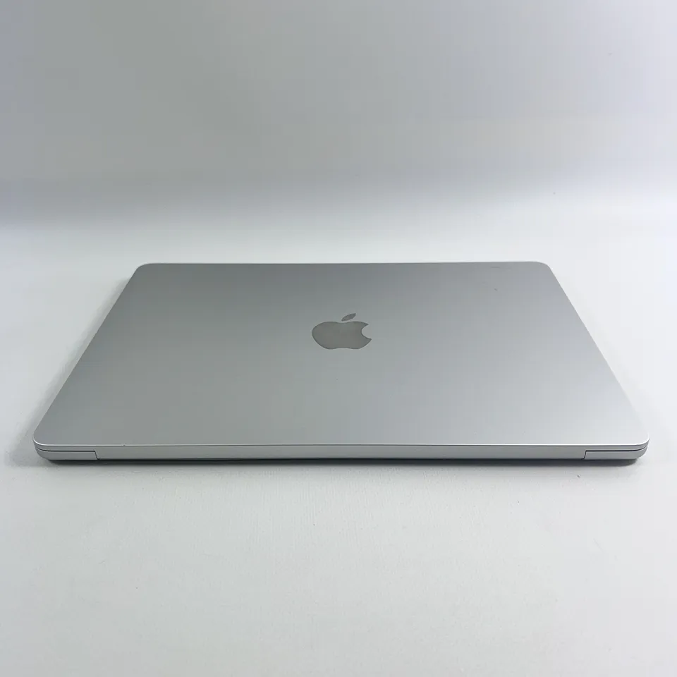 MacBook Air 13 2025 M4/16/256 Silver 10CPU 8GPU, батарея 100% — фото 4