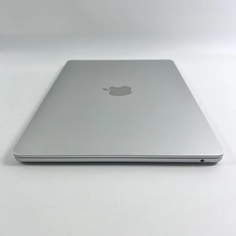 MacBook Air 13 2025 M4/16/256 Silver 10CPU 8GPU, батарея 100% — фото 5