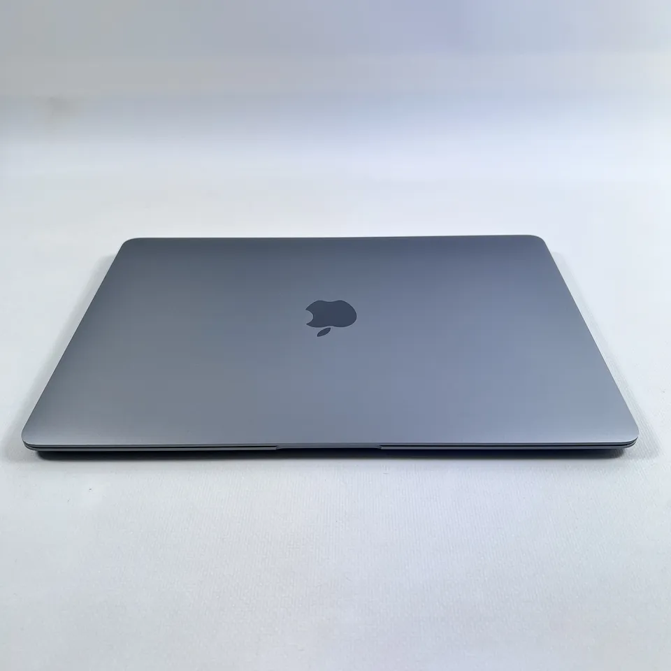 MacBook Air 13 2020 i5-1.1/16/256 Space Gray, батарея 79% — фото 2