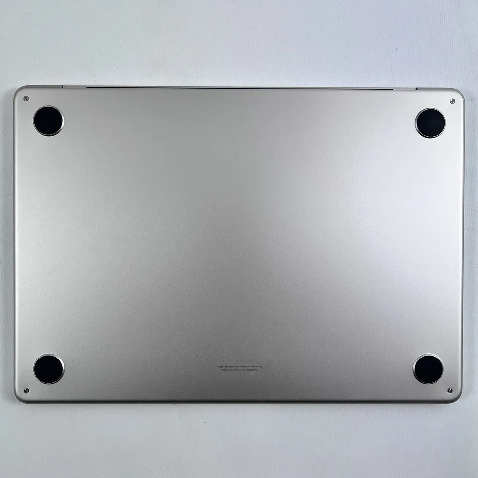 MacBook Air 13 2026 M5/24/1TB Starlight 10CPU 10GPU MDHD4 — фото 6