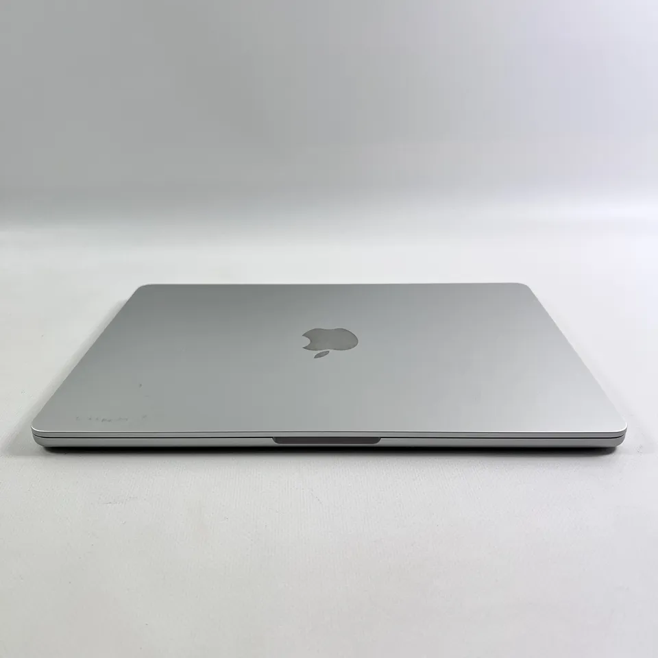 MacBook Air 13 2025 M4/16/256 Silver 10CPU 8GPU, батарея 100% — фото 2