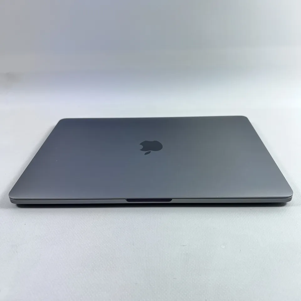 MacBook Pro 13 2020 i5-2,0/16/512 Space Gray, батарея 85% — фото 2