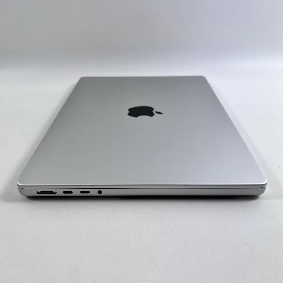 MacBook Pro 14 2024 M4 Pro/24/512 Silver (MX2E3), батарея 100% — фото 3