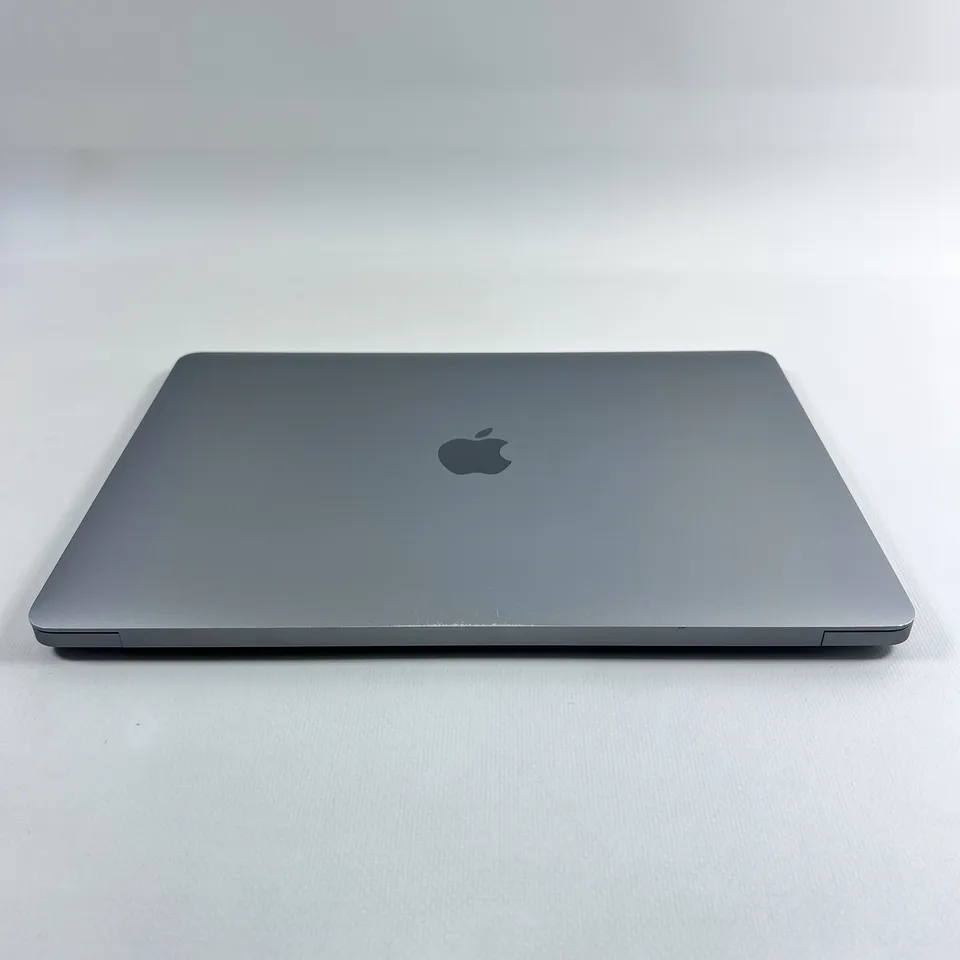 MacBook Air 13 2020 i5-1.1/16/256 Space Gray, батарея 79% — фото 4