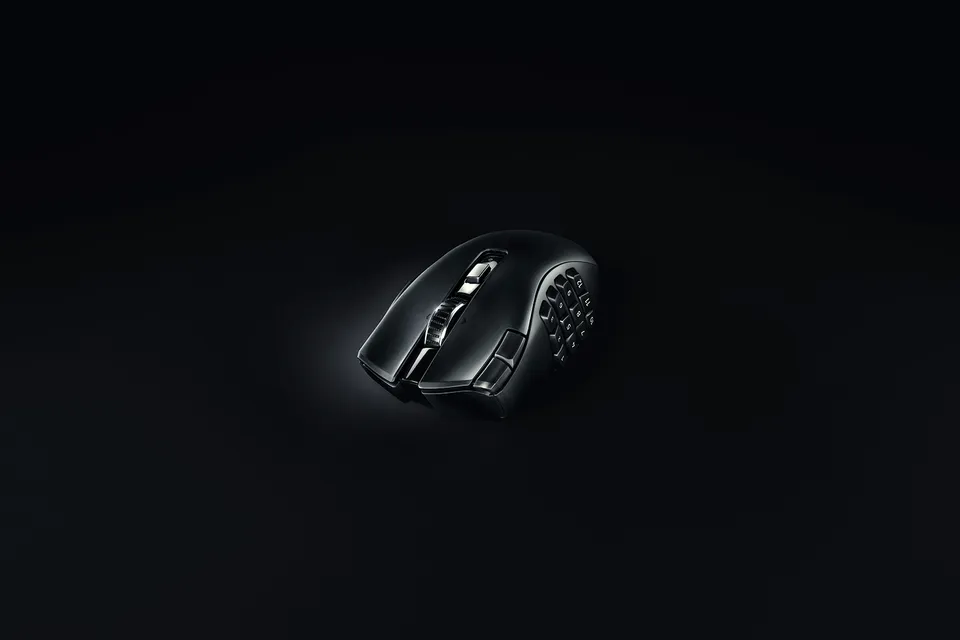Миша Razer Naga V2 Hyperspeed (RZ01-03600100-R3G1) — фото 2