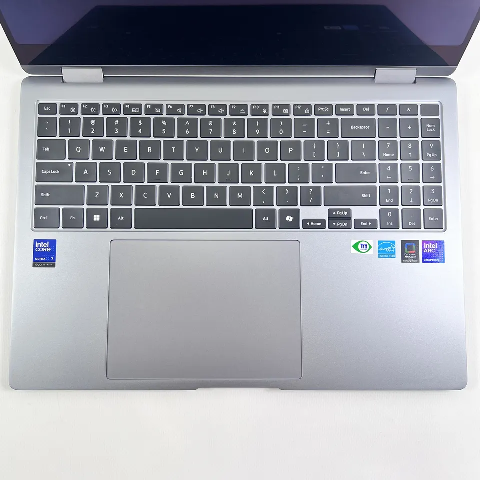 Samsung Galaxy Book5 Pro 360 16" — фото 7
