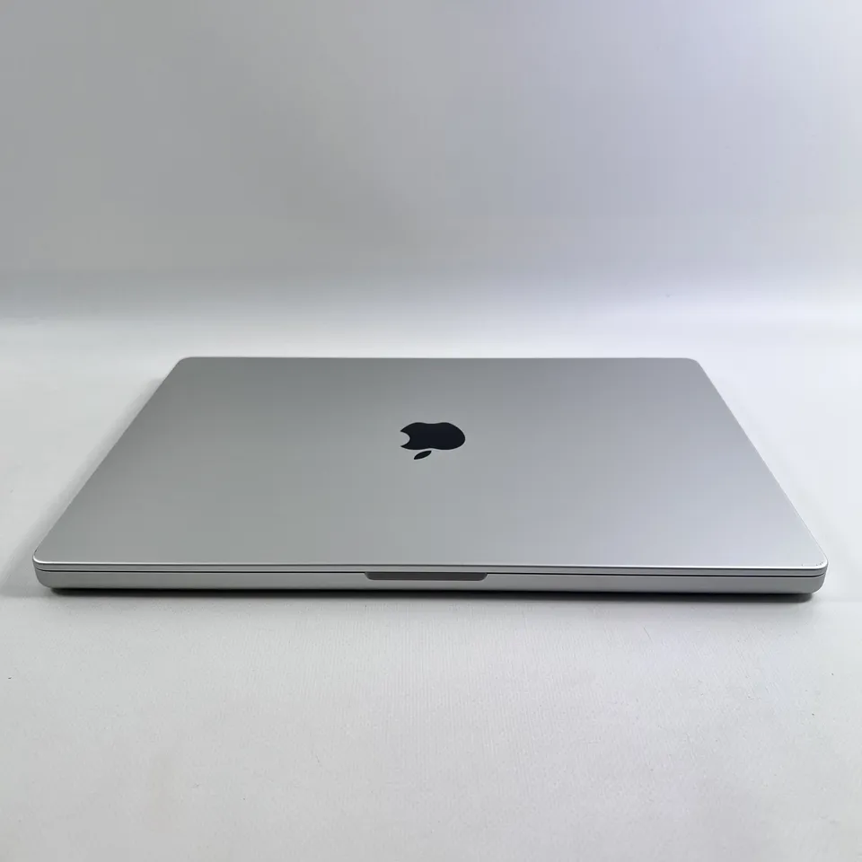 MacBook Pro 16 2021 M1 Max/64/1TB Silver 10 CPU 24 GPU, батарея 81% — фото 2