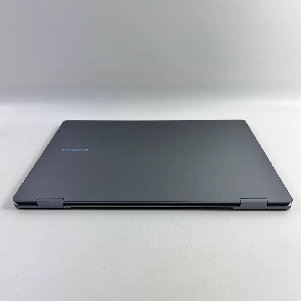 Samsung Galaxy Book5 Pro 360 16" — фото 4