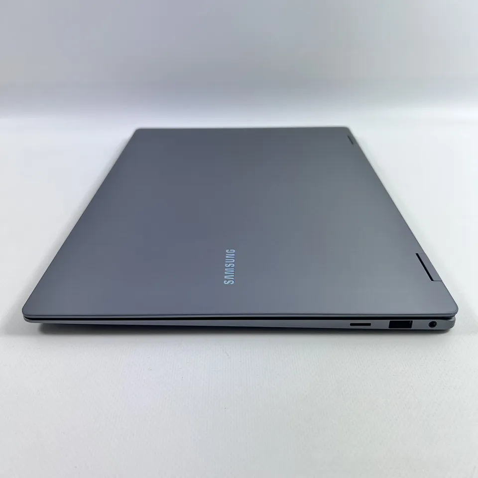 Samsung Galaxy Book5 Pro 360 16" — фото 5