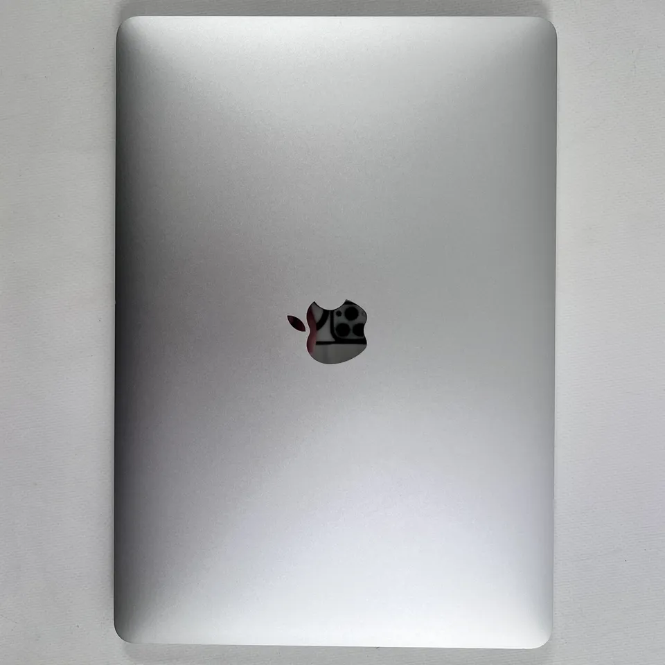 MacBook Pro 13 2020 M1/16/256 Silver, батарея 92% — фото 1